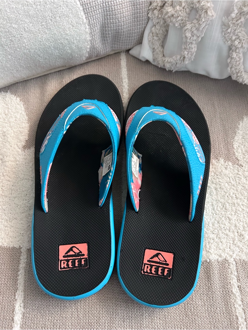 Reef Fanning Blue and Black Floral Flip Flop Sandals - Picture 3 of 5